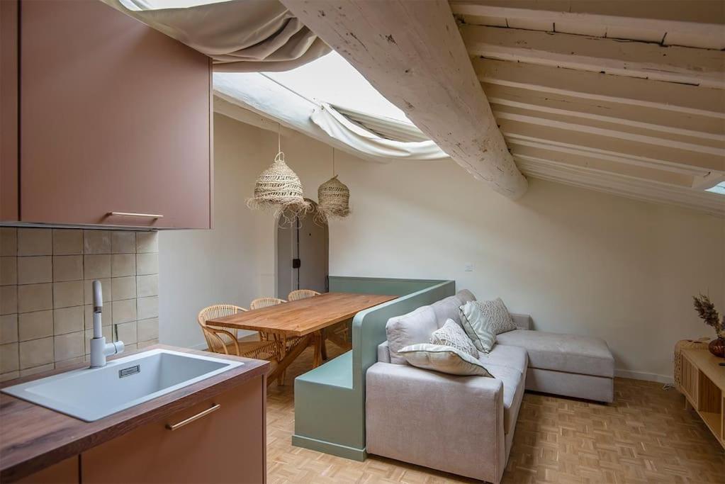 Cozy Love Nest Near The Old Port Марсилия Стая снимка